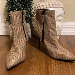 Forever 21 Plaid Printed Pointed Toe Boots